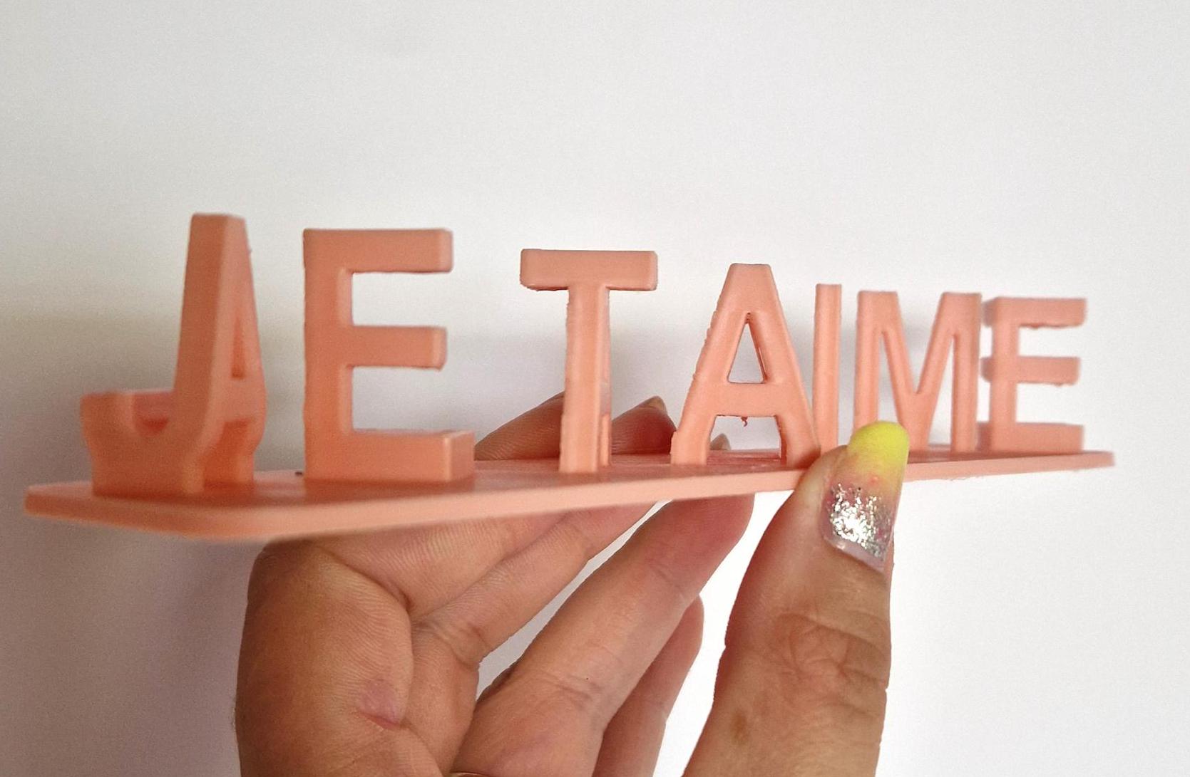 Illusion 3D Texte “Je t’aime / À la folie” – Décoration Amour en Impression 3D | Cadeau Unique & Romantique