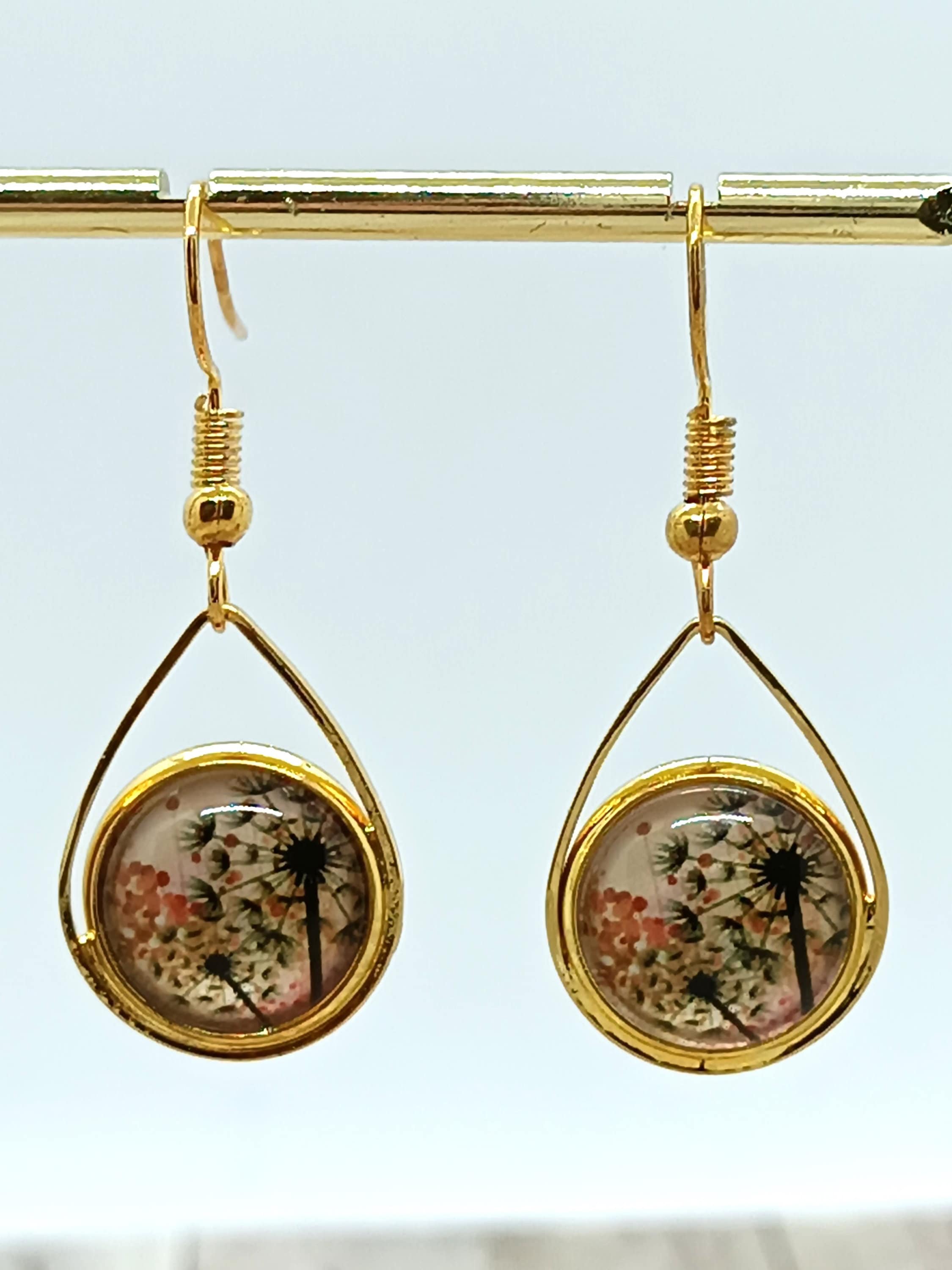 Boucles d’Oreilles Pissenlit Doré en Laiton – Bijou Poétique & Élégant | Léger et Fait Main