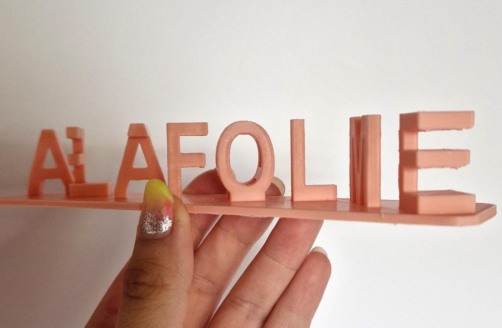 Illusion 3D Texte “Je t’aime / À la folie” – Décoration Amour en Impression 3D | Cadeau Unique & Romantique